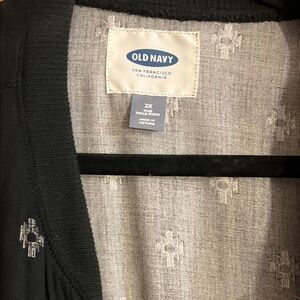 Old Navy Black and White Knit lightweight jacket
